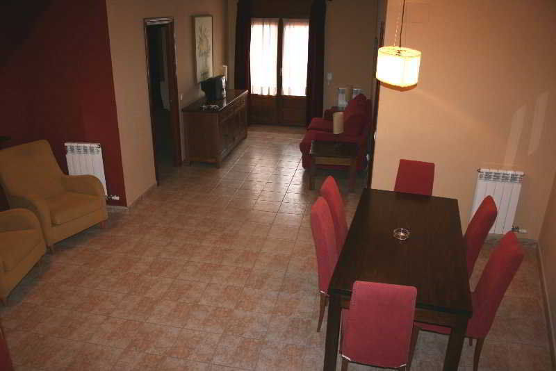 La Trufa Negra Apartamentos Teruel Ruang foto